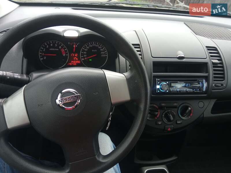 Хэтчбек Nissan Note 2013 в Ивано-Франковске