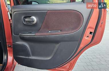 Хэтчбек Nissan Note 2007 в 