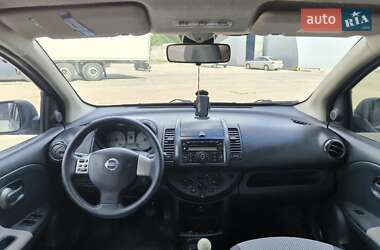Хэтчбек Nissan Note 2008 в 