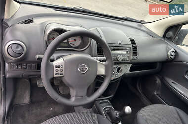 Хэтчбек Nissan Note 2008 в 
