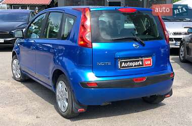 Хэтчбек Nissan Note 2006 в 