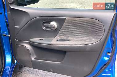 Хэтчбек Nissan Note 2006 в 