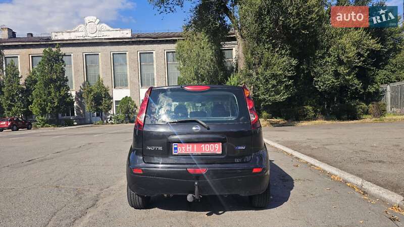 Хэтчбек Nissan Note 2009 в Каменском