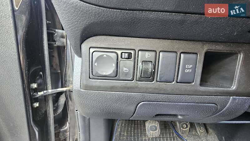 Хэтчбек Nissan Note 2009 в Каменском