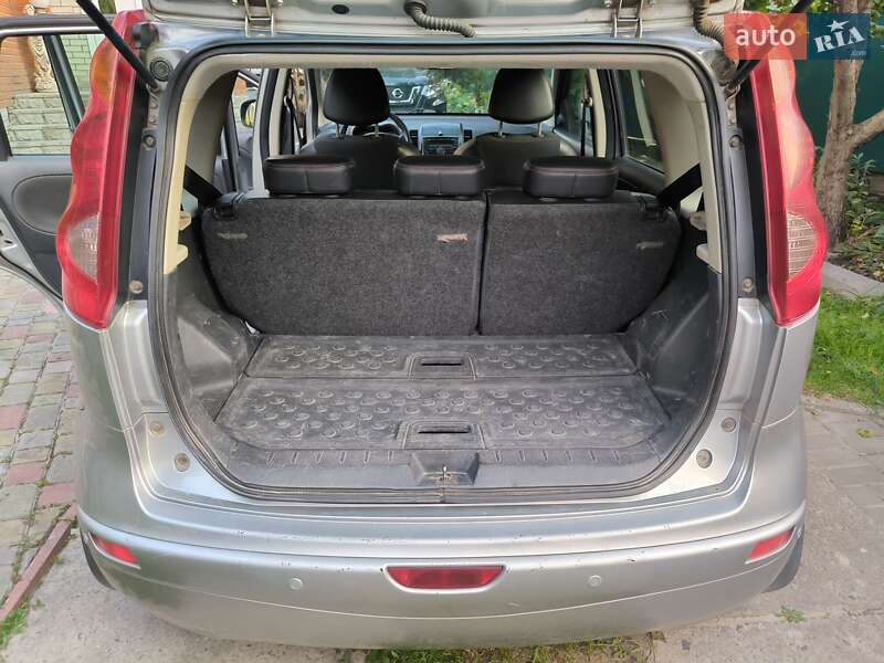 Хэтчбек Nissan Note 2008 в Гадяче