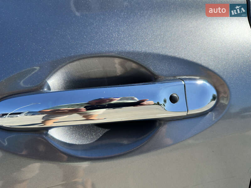 Хэтчбек Nissan Note 2019 в Киеве