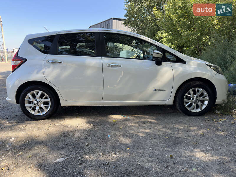 Хэтчбек Nissan Note 2019 в Киеве