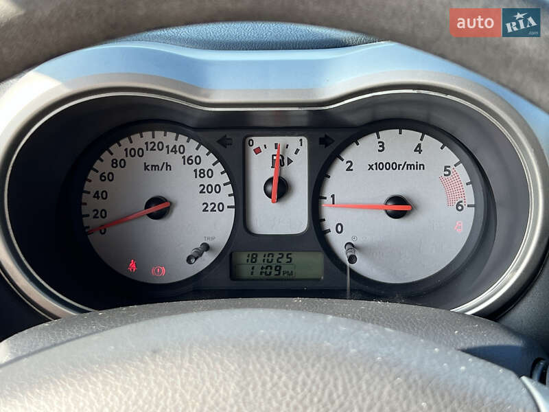 Хэтчбек Nissan Note 2007 в Киеве фото 13 Хэтчбек Nissan Note 2007 в Киеве