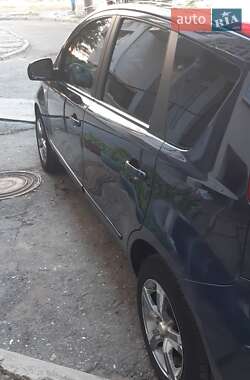 Хэтчбек Nissan Note 2007 в Южном