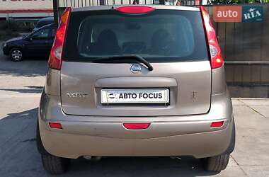 Хэтчбек Nissan Note 2007 в 
