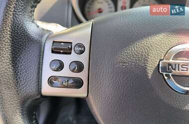 Хэтчбек Nissan Note 2007 в 