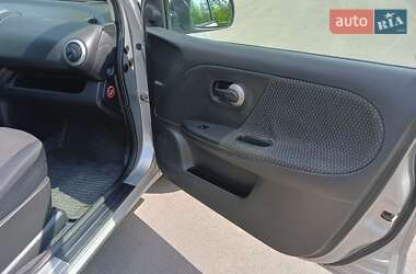 Хэтчбек Nissan Note 2008 в 