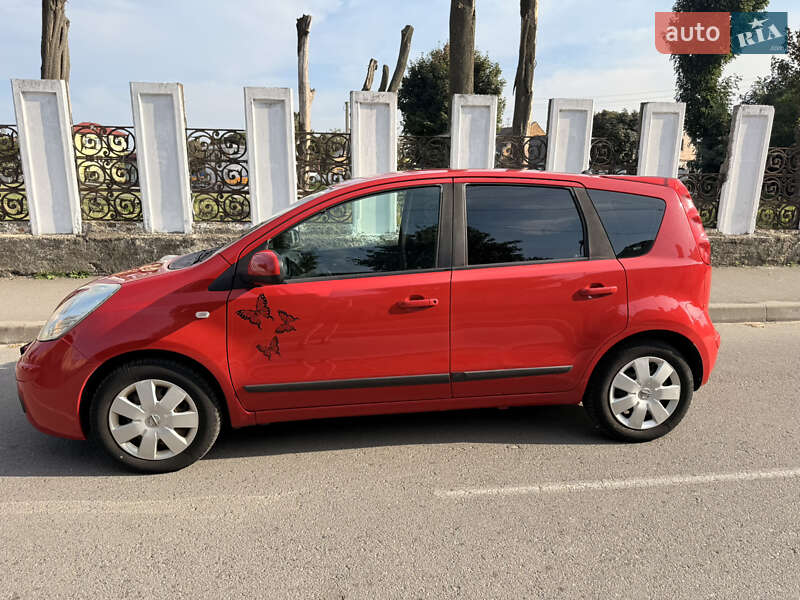 Хэтчбек Nissan Note 2008 в Здолбунове