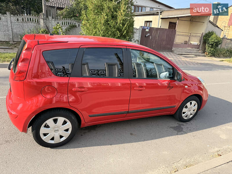 Хэтчбек Nissan Note 2008 в Здолбунове