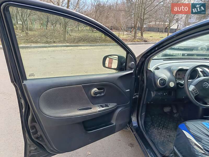 Хэтчбек Nissan Note 2007 в Павлограде