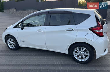 Хэтчбек Nissan Note 2017 в 