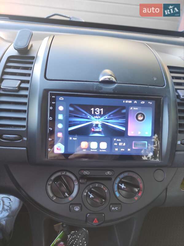 Хэтчбек Nissan Note 2011 в Борисполе