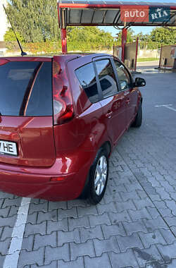 Хэтчбек Nissan Note 2008 в 