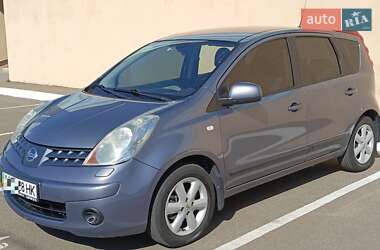Хэтчбек Nissan Note 2008 в Киеве