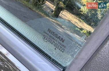 Хэтчбек Nissan Note 2006 в 