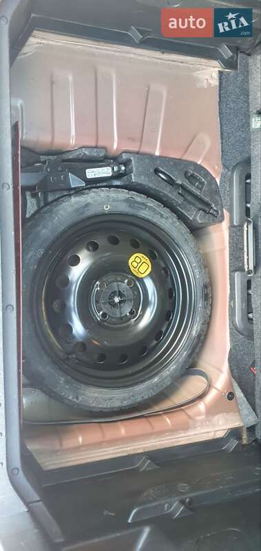 Хэтчбек Nissan Note 2007 в Ивано-Франковске