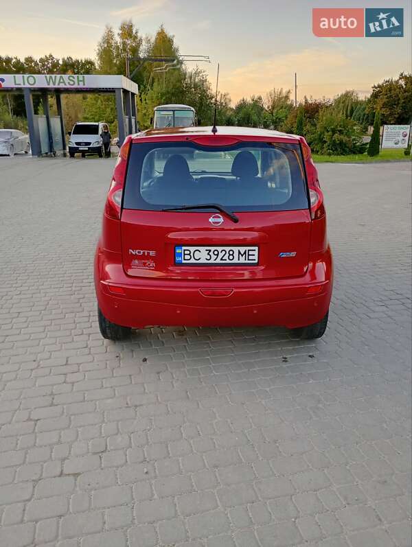 Хетчбек Nissan Note 2010 в Самборі