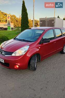 Хетчбек Nissan Note 2010 в 