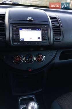 Хетчбек Nissan Note 2010 в 