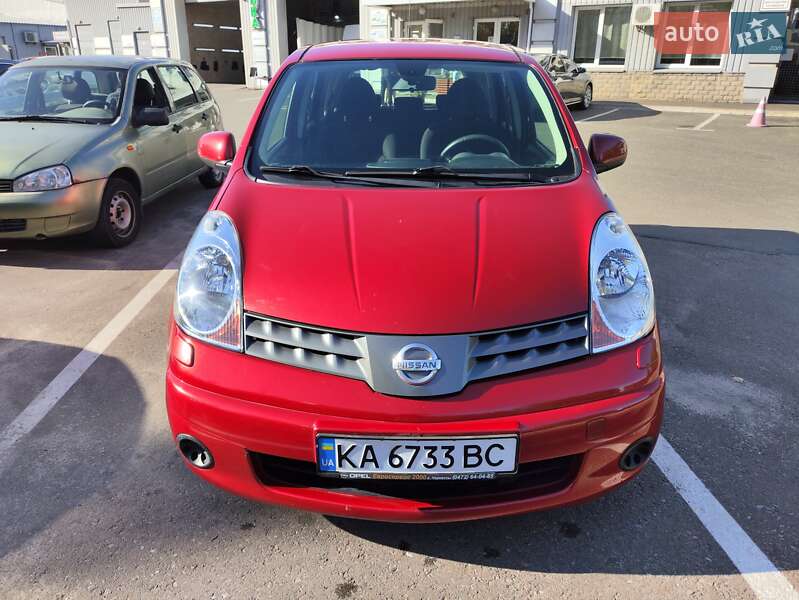 Хэтчбек Nissan Note 2007 в Киеве