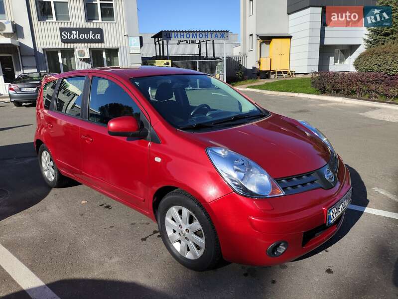 Хэтчбек Nissan Note 2007 в Киеве