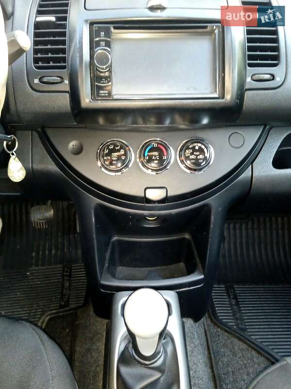 Хэтчбек Nissan Note 2012 в Хмельницком