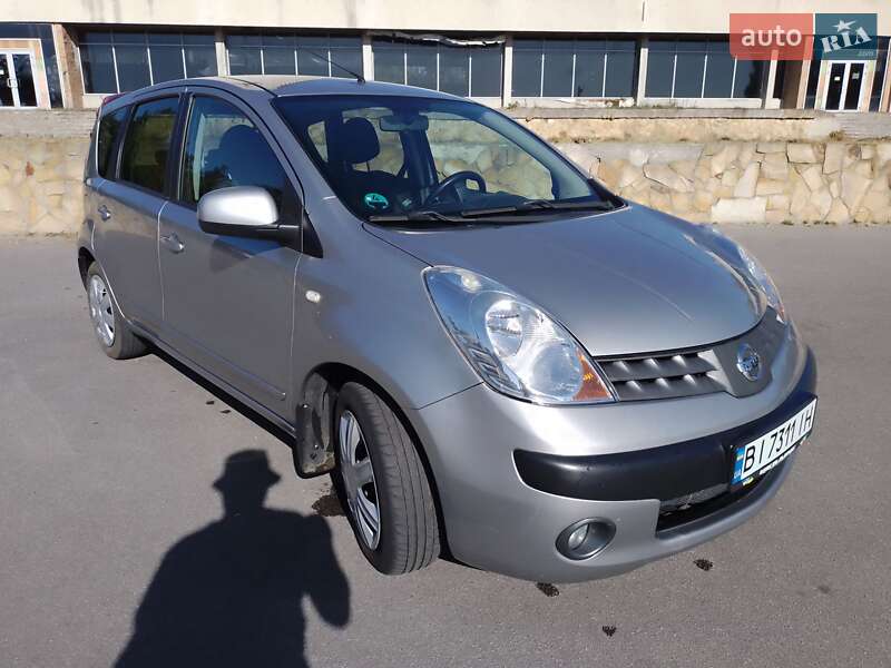 Хетчбек Nissan Note 2006 в Миргороді фото 14 Хетчбек Nissan Note 2006 в Миргороді