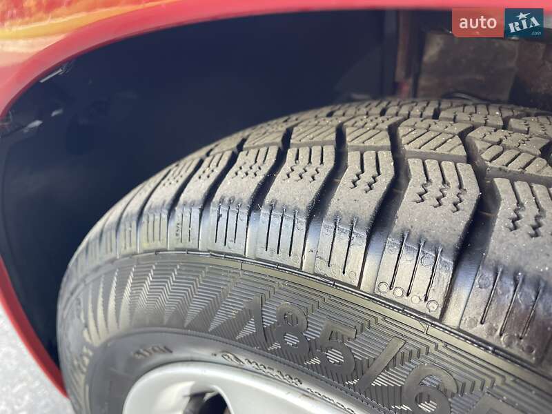 Хэтчбек Nissan Note 2008 в Киеве