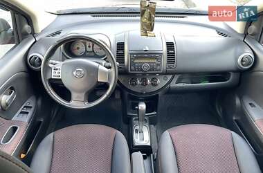 Хэтчбек Nissan Note 2008 в 