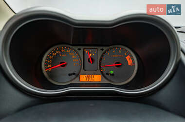 Хэтчбек Nissan Note 2007 в 