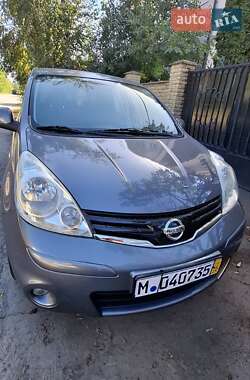 Хэтчбек Nissan Note 2009 в 