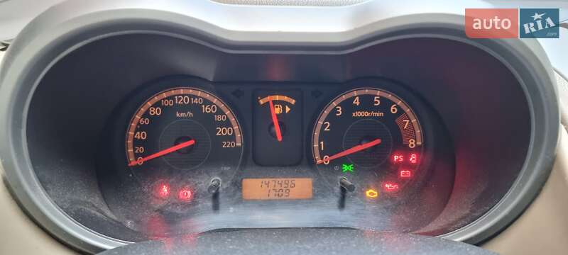Хэтчбек Nissan Note 2006 в Черновцах