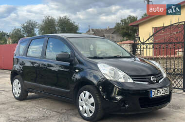 Хетчбек Nissan Note 2009 в Дубні