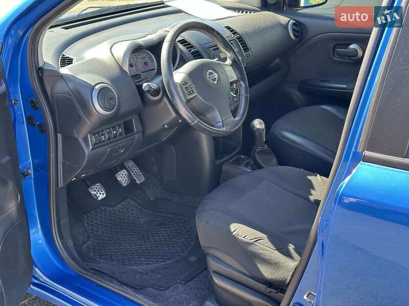 Хэтчбек Nissan Note 2006 в Киеве
