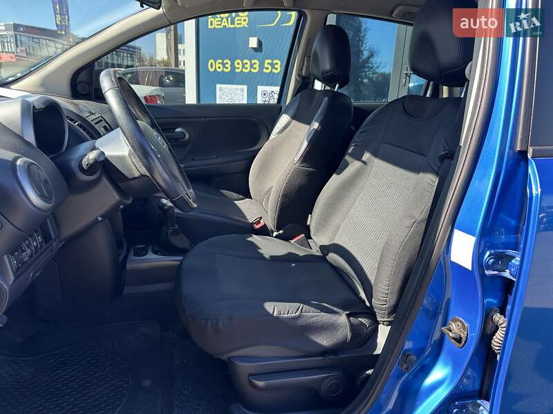 Хэтчбек Nissan Note 2006 в Киеве