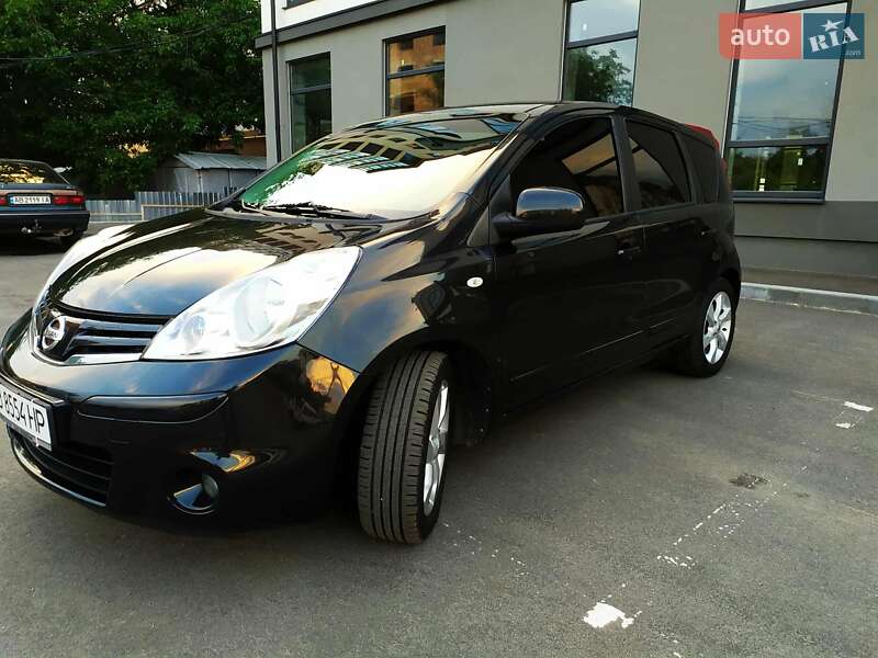 Хэтчбек Nissan Note 2009 в Виннице