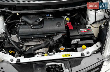 Хэтчбек Nissan Note 2012 в 