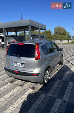 Хэтчбек Nissan Note 2006 в 