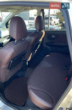 Хэтчбек Nissan Note 2006 в 