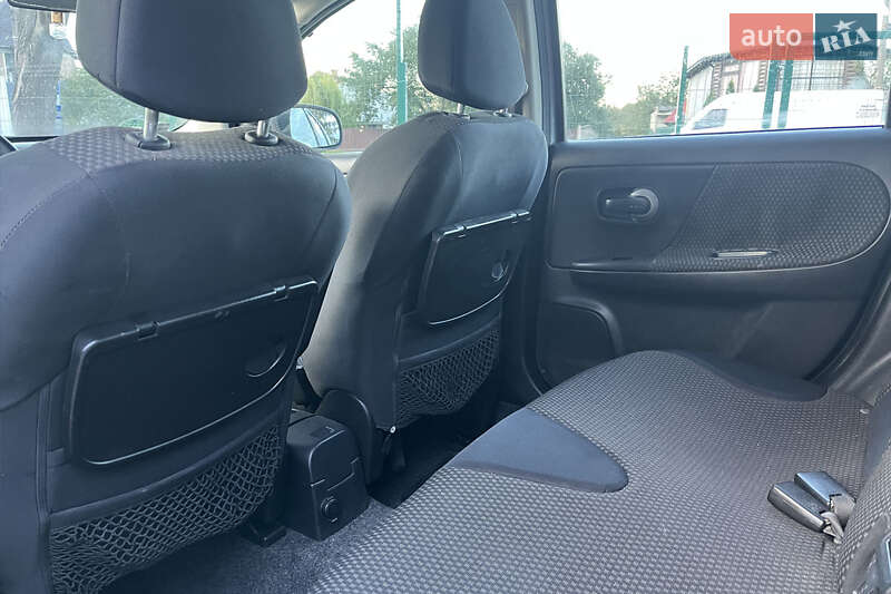 Хэтчбек Nissan Note 2008 в Коломые