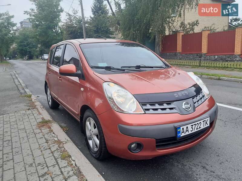 Хэтчбек Nissan Note 2007 в Киеве