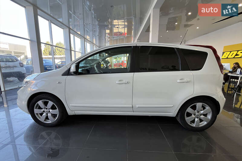 Хэтчбек Nissan Note 2010 в Шептицькому