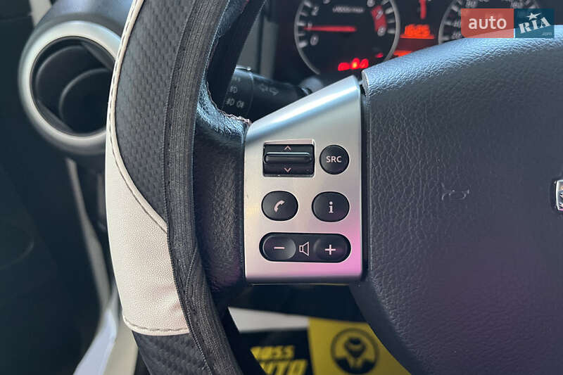 Хэтчбек Nissan Note 2010 в Шептицькому