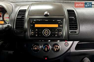 Хэтчбек Nissan Note 2008 в 