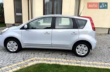 Хэтчбек Nissan Note 2008 в 